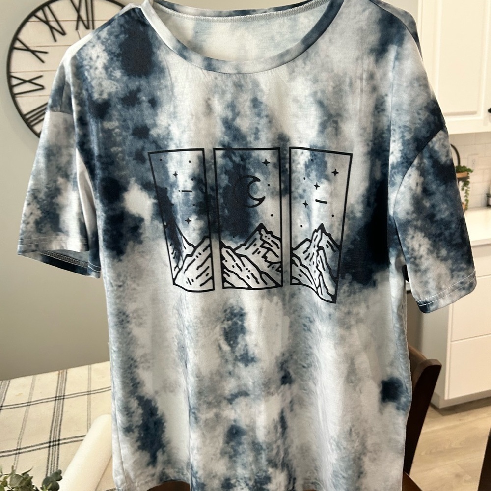SHEIN Tie-Dye Graphic T-Shirt unisex size large - Picture 4 of 5